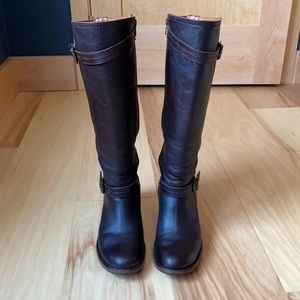 FRYE Carmen Boot
